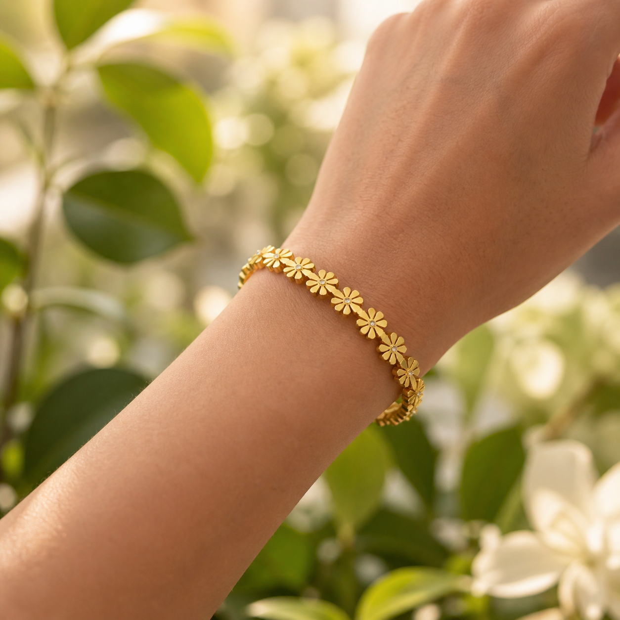 Gold Daisy Chain Bangle Bracelet