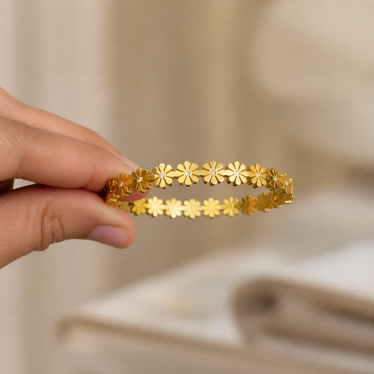 Gold Daisy Chain Bangle Bracelet