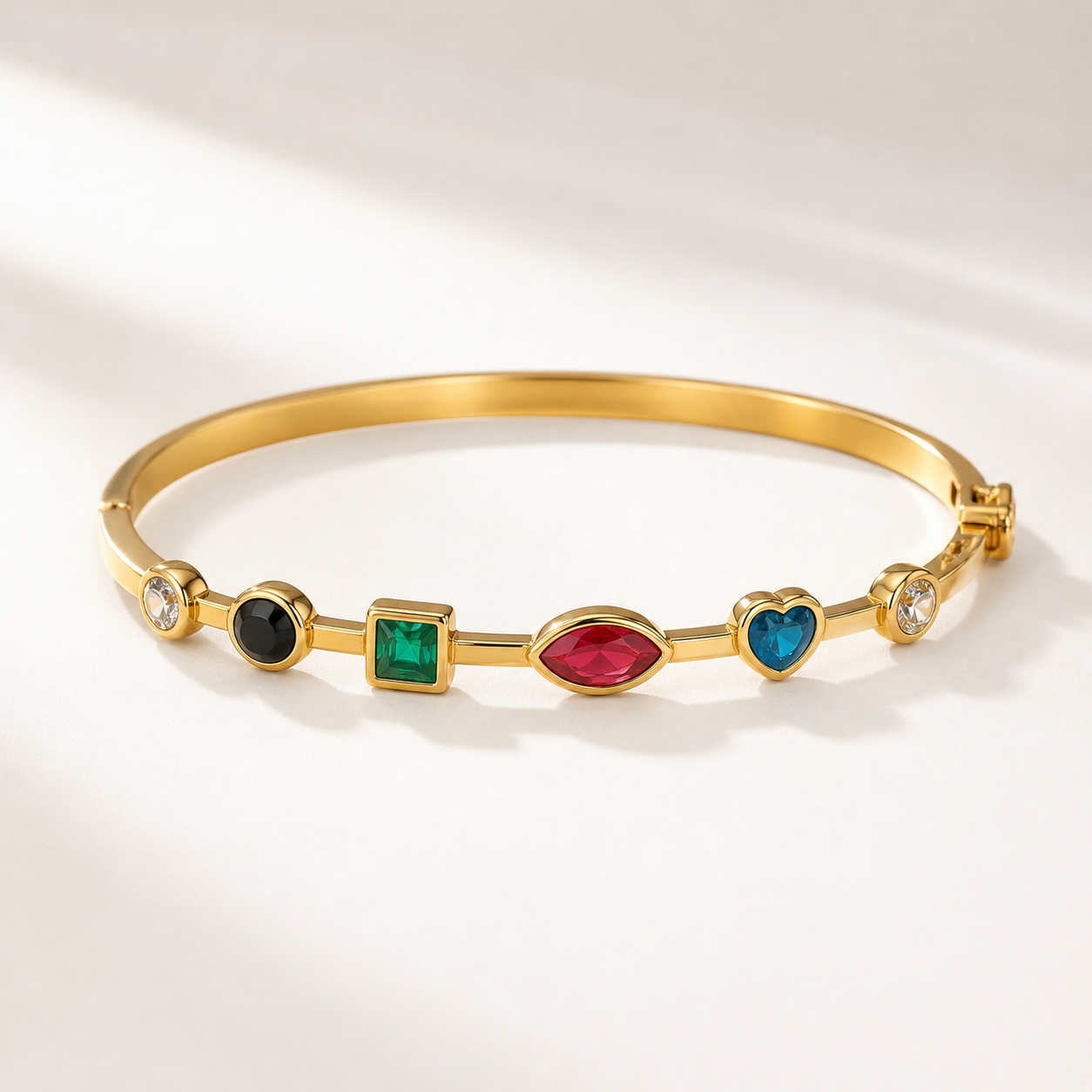 The Chic Woman ✨ — Set of 3 Crystal Gold Bangles