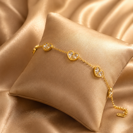 Gold Kundan Teardrop Heart Station Chain Bracelet