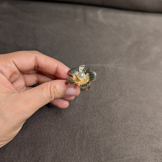 Gold Flower Pearl Centre Statement Ring