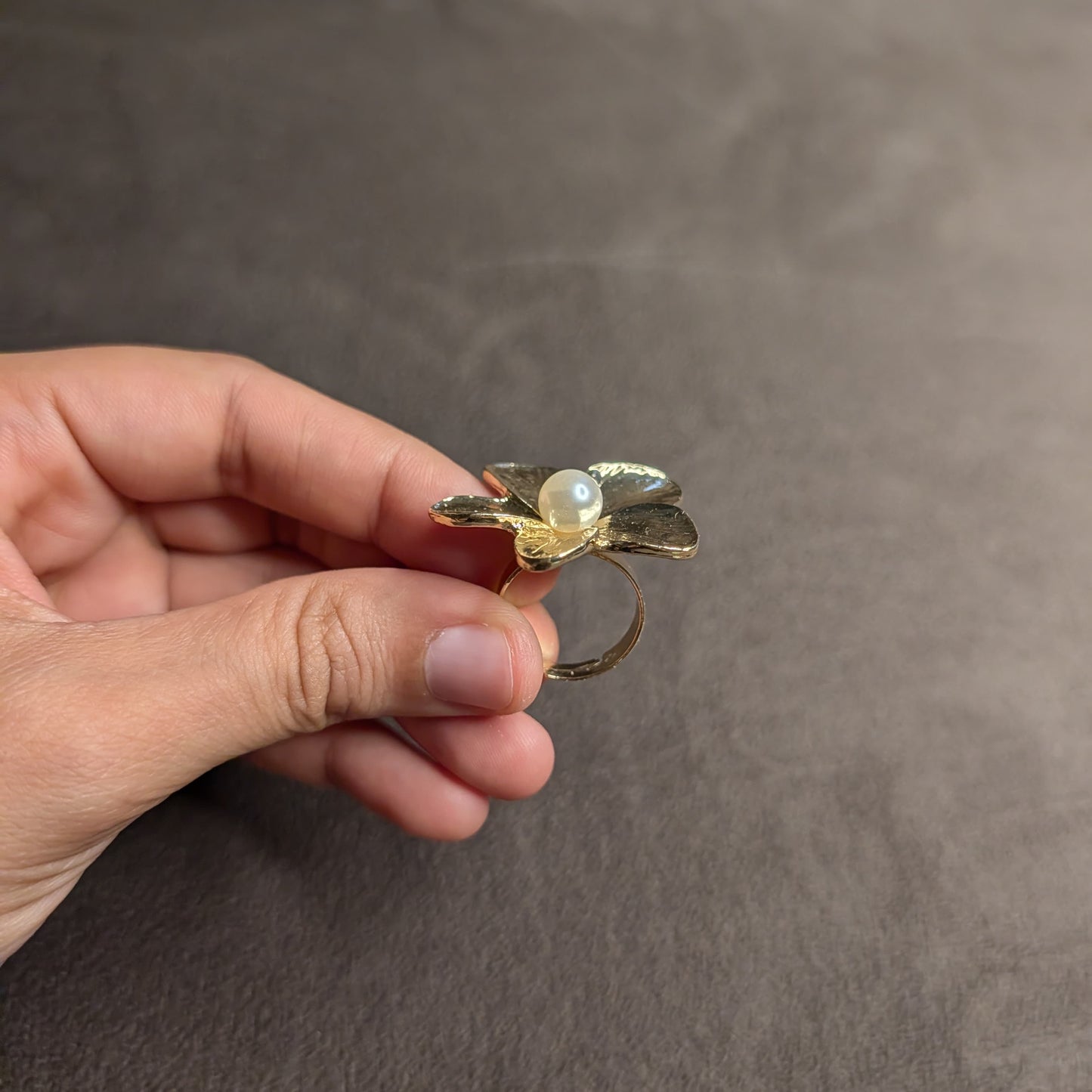Harshita Safed Moti Ring