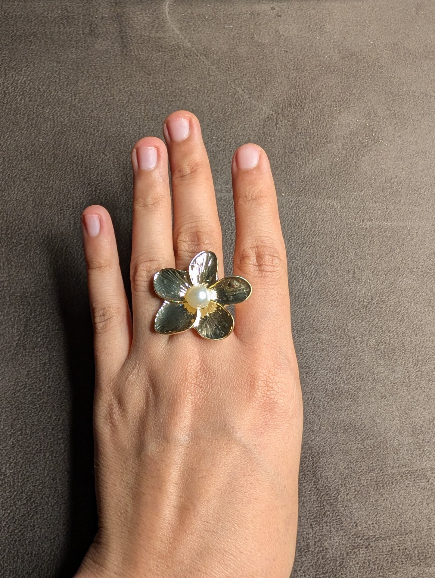 Harshita Safed Moti Ring